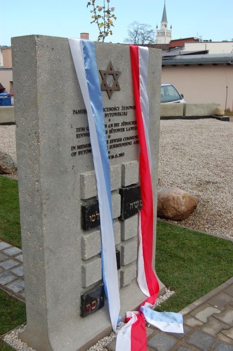 Pomnik poświęcony bytowskim Żydom został odsłonięty