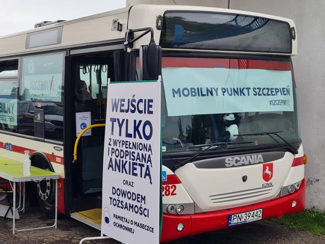 Ponad 150 osób zaszczepiło się w autobusie w Koninie