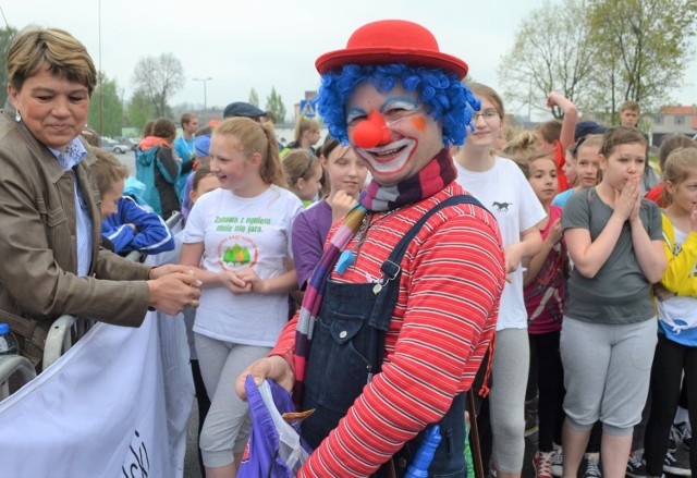 Klaun Bobek bawi dzieci na imprezach nie tylko w gminie Koronowo