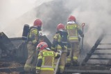 Duży pożar stodoły w Sośnie. Straty na 100 tysięcy złotych [zdjęcia]