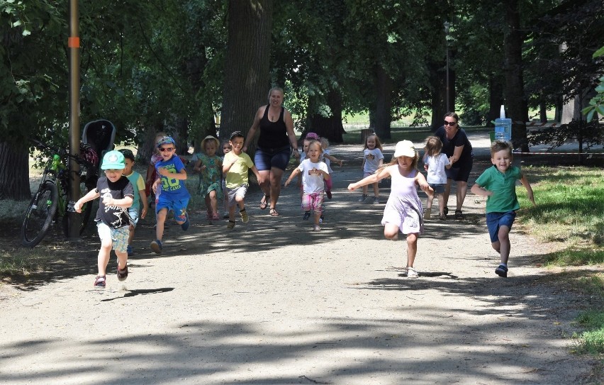 BajkaRun 2019 w Opolu. Na imprezie oprócz biegów dla dzieci...