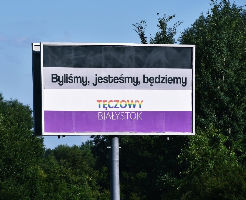 Billboardy antyLGBT w Białymstoku. Milcząca Większość kontra Tęczowy Białystok [zdjęcia]