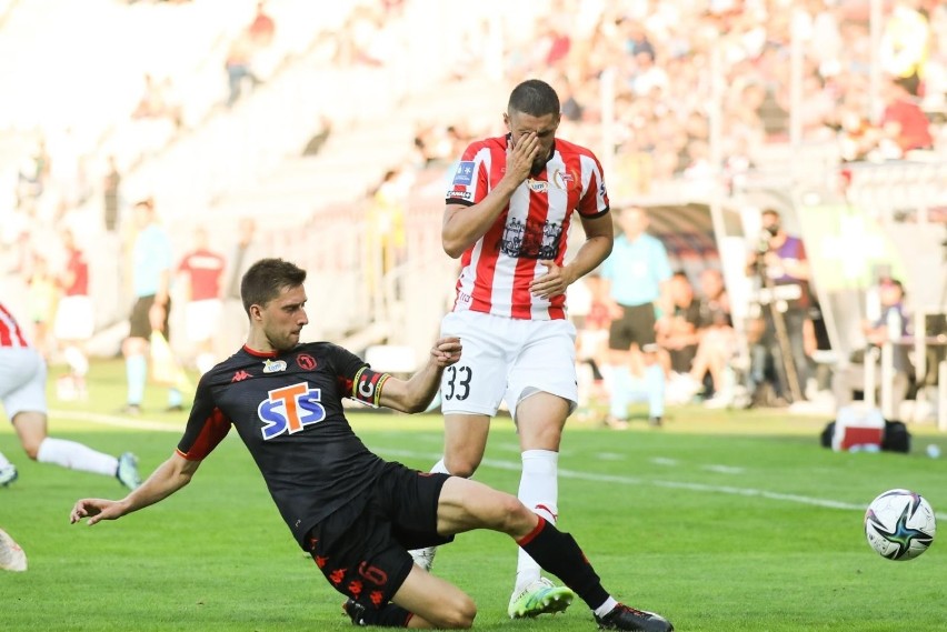 Kamil Pestka w tym sezonie zagrał w 16 meczach w...
