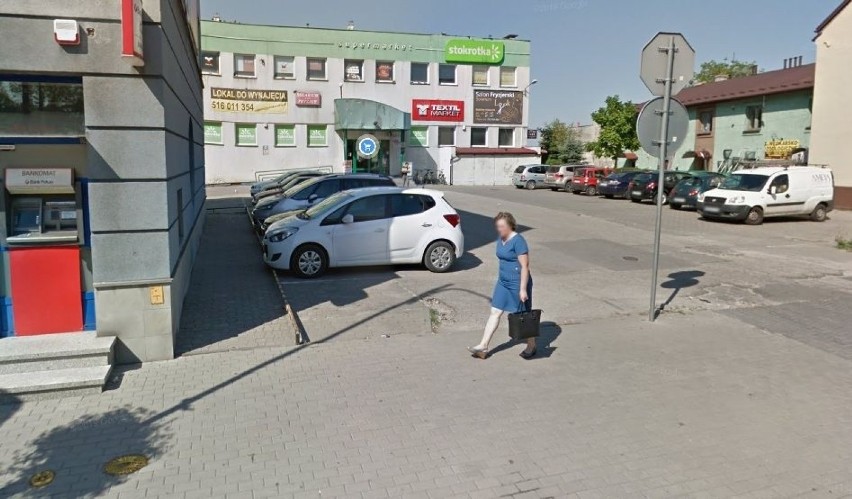 Taka moda na ulicach Buska. Oto jakie codzienne stylizacje busczan uchwyciły obiektywy kamer Google Street View - 22 lutego 2022 r.