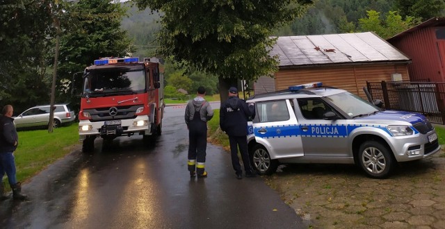 Druhowie z OSP w Uściu poradzili sobie z problemem