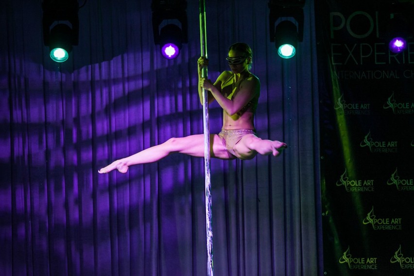 Mistrzostwa pole dance w CWK w Opolu.