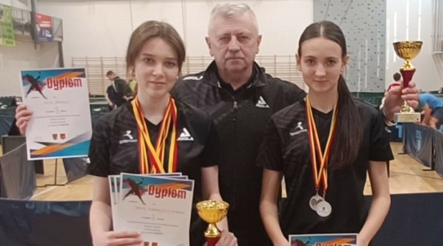 Cztery medale tenisistek UMLKS Radomsko w Mistrzostwach Województwa Łódzkiego kadetek!