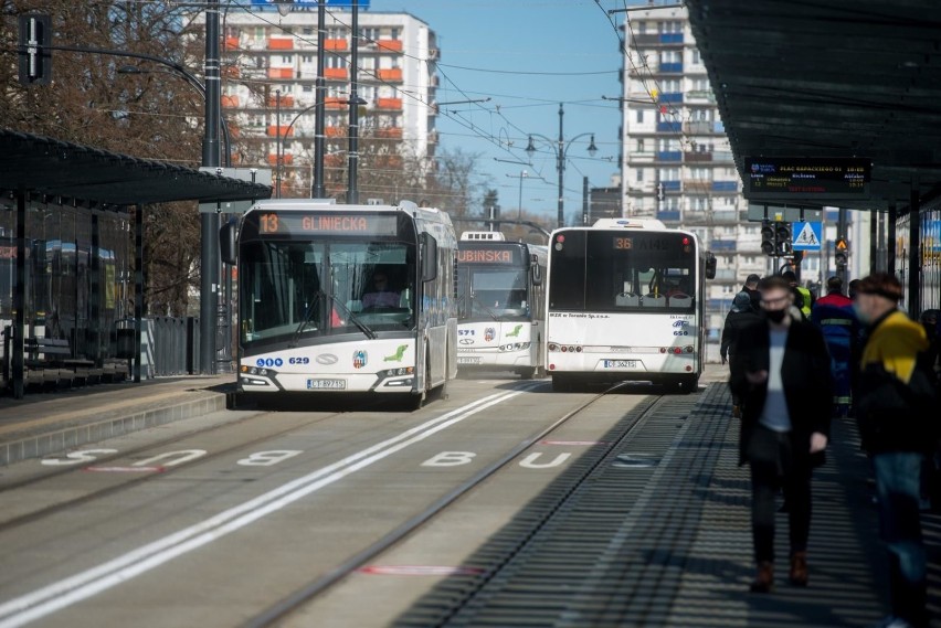 Nowa platforma przesiadkowa działa od soboty