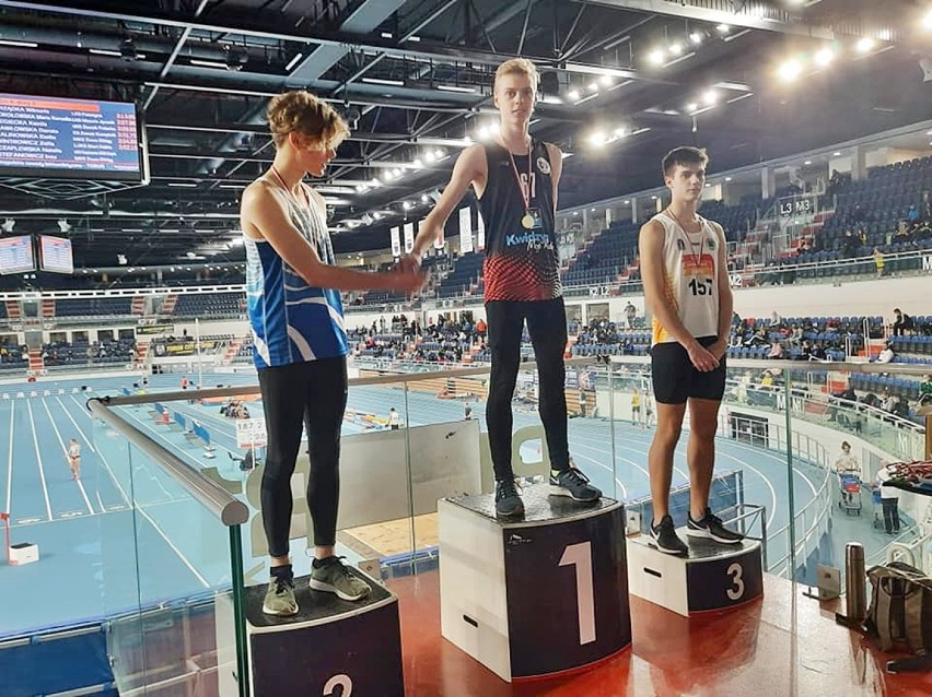 Miłosz Wesołowski wygrał rywalizację na 1000 m juniorów...