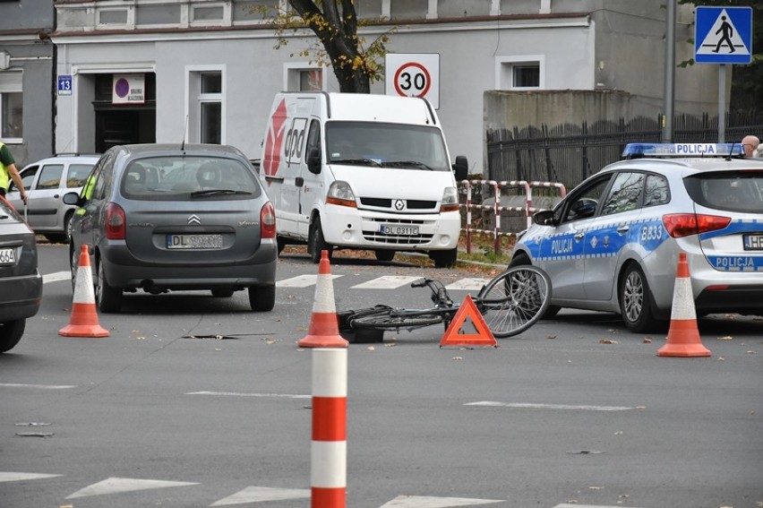 Wypadek na ulicy Chojnowskiej w Legnicy [ZDJĘCIA]