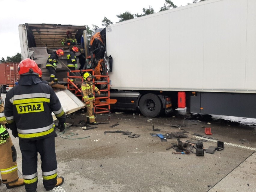 W wypadku na A1 w okolicach Radomska zginęła młoda druhna OSP Rymanów