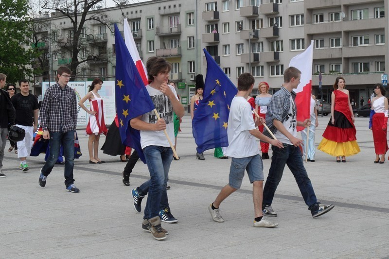 Dziś urodziny Unii Europejskiej. Świętowano je na Placu Biegańskiego w Częstochowie [FOTO]