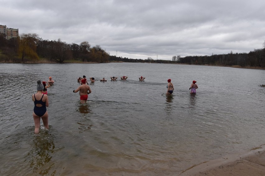 Gniezno: morsowanie na plaży miejskiej [14.03.2021]