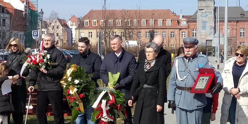 Wierni spuściźnie Marszałka pamiętają o twórcy niepodległej Polski. ZDJĘCIA