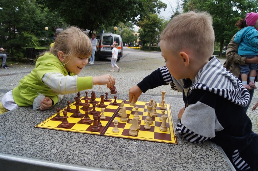 Parkowe Potyczki na pl. 3 Maja w Radomsku