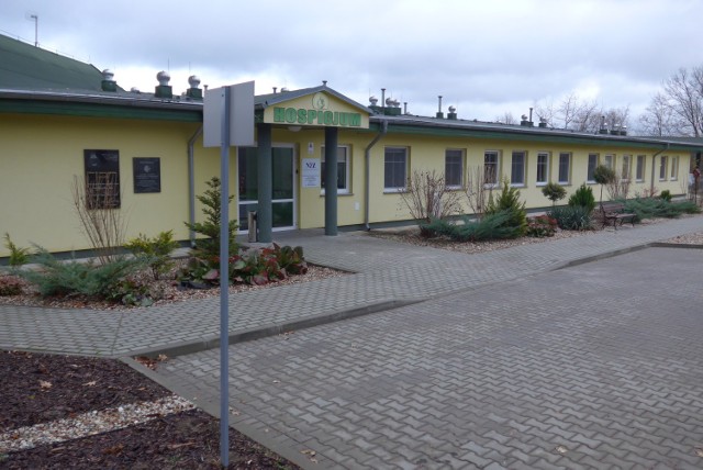 W tej chwili na rzecz chorych przebywających w  żarskim hospicjum pracuje 20 wolontariuszy.