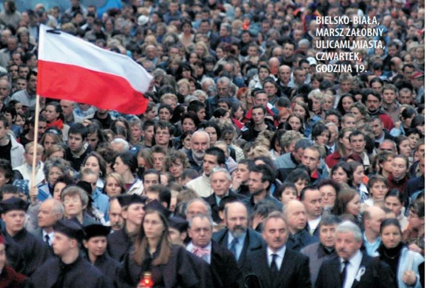 Mija 15 lat od pogrzebu Jana Pawła II. Tak Beskidy żegnały Ojca Świętego [ZDJĘCIA]