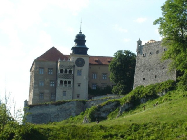 19 lipca na Zamku w Pieskowej Skale organizowana jest druga ...