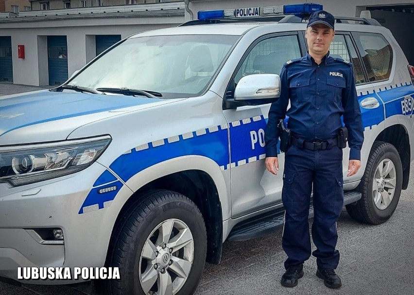 Policjant to dzielnicowy w Sławie