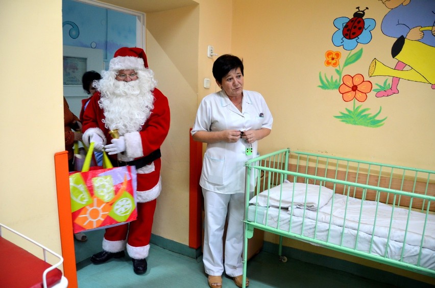 Mikołaj odwiedził dzieci w szpitalu w Czeladzi
