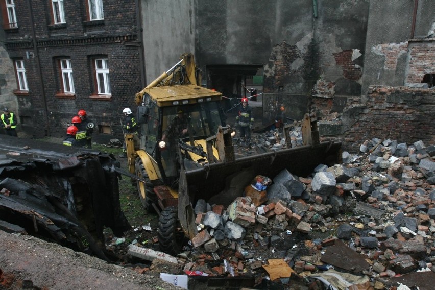 Świętochłowice: Zawaliły się dwie przybudówki na ul. Barlickiego