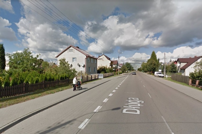 Karsin. Mieszkańcy przyłapani na ulicy Długiej w Karsinie. Kogo uchwyciły kamery Google Street View? ZDJĘCIA