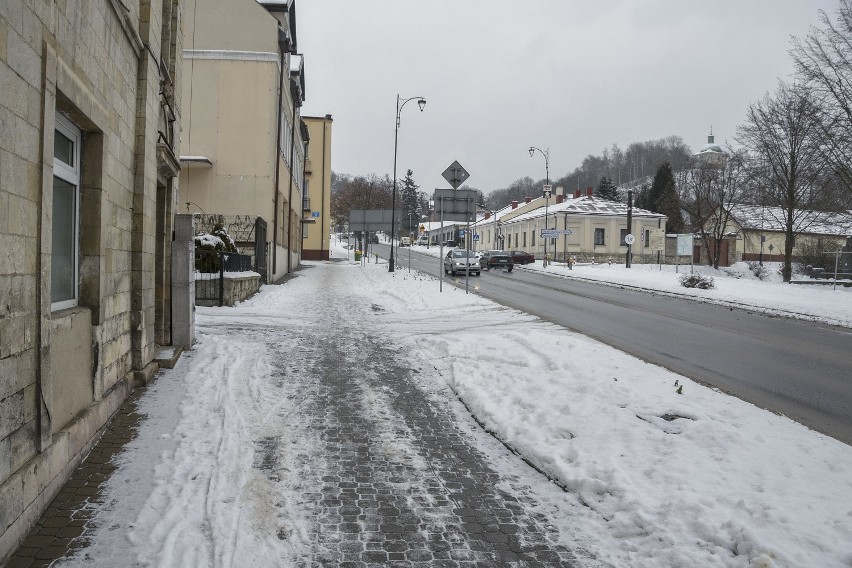 W Pińczowie w sobotę, 16 stycznia panowały zimowe klimaty....