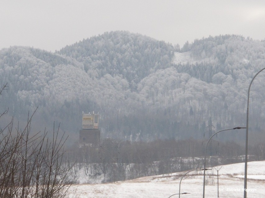 Meteorolodzy wydali 9 grudnia 2023 ostrzeżenie dla niemal całego Dolnego Śląska. Niebezpieczne zjawiska potrwają dłużej