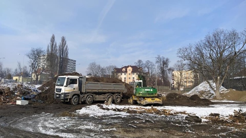 Centrum przesiadkowe Opole Zachodnie. Kończy się wycinka...