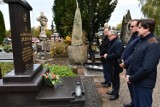 Władze Suwałk odwiedziły groby zasłużonych dla miasta 
