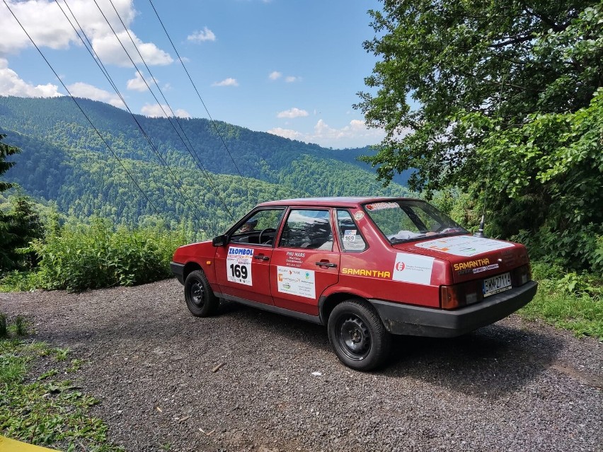 Złombol 2022. Załoga "Stegro Rally Team" ponownie na starcie. Tym razem ekipa z Kulesz zmierza do Albanii