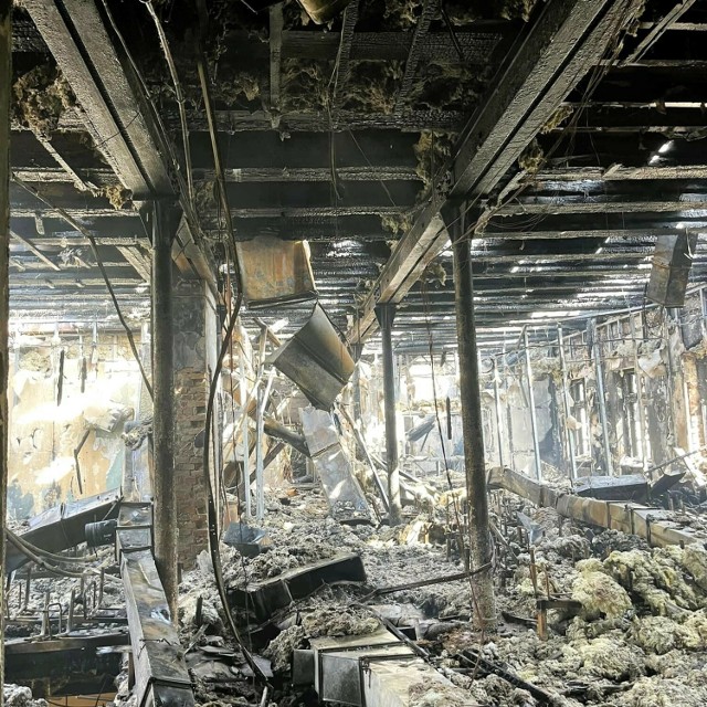 Strażacy kolejną dobę nadzorowali miejsce pożaru, który wybuchł gorzowskiej uczelni.