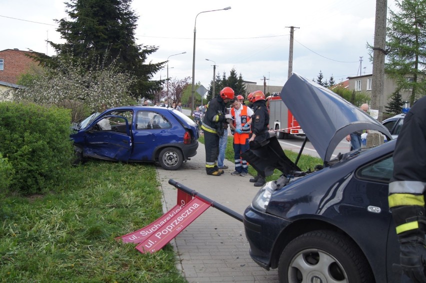 Wypadek na skrzyżowaniu Sucharskiego/Poprzeczna w Radomsku