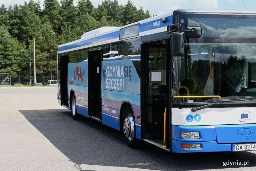 Autobus pełen szczepionek będzie krążył po gdyńskich dzielnicach. Można się zaszczepić bez wcześniejszej rejestracji