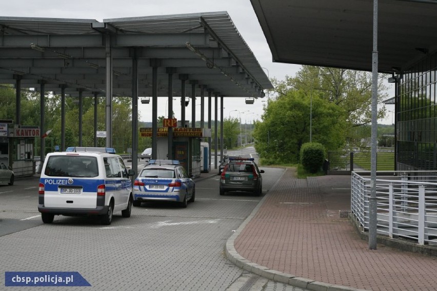 Policjanci rozbili grupę, która kradła panele solarne w Niemczech [zdjęcia]