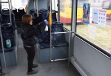 Autobusy komunikacji miejskiej w Ostrowcu poddane dezynfekcji. Pod nadzorem Sanepidu pozostają cztery osoby 