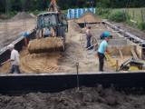 Prace przy budowie kanalizacji i sieci wodociągowej w gminie Skępe trwają
