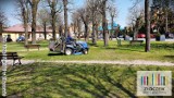 Pierwsze wiosenne koszenie trawy w miejskich parkach w Złoczewie (zdjęcia)