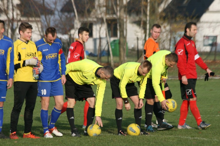 Zjednoczeni Piotrków Kujawski - Kujawianka Strzelno 2:2 w 15. kolejce 5 ligi