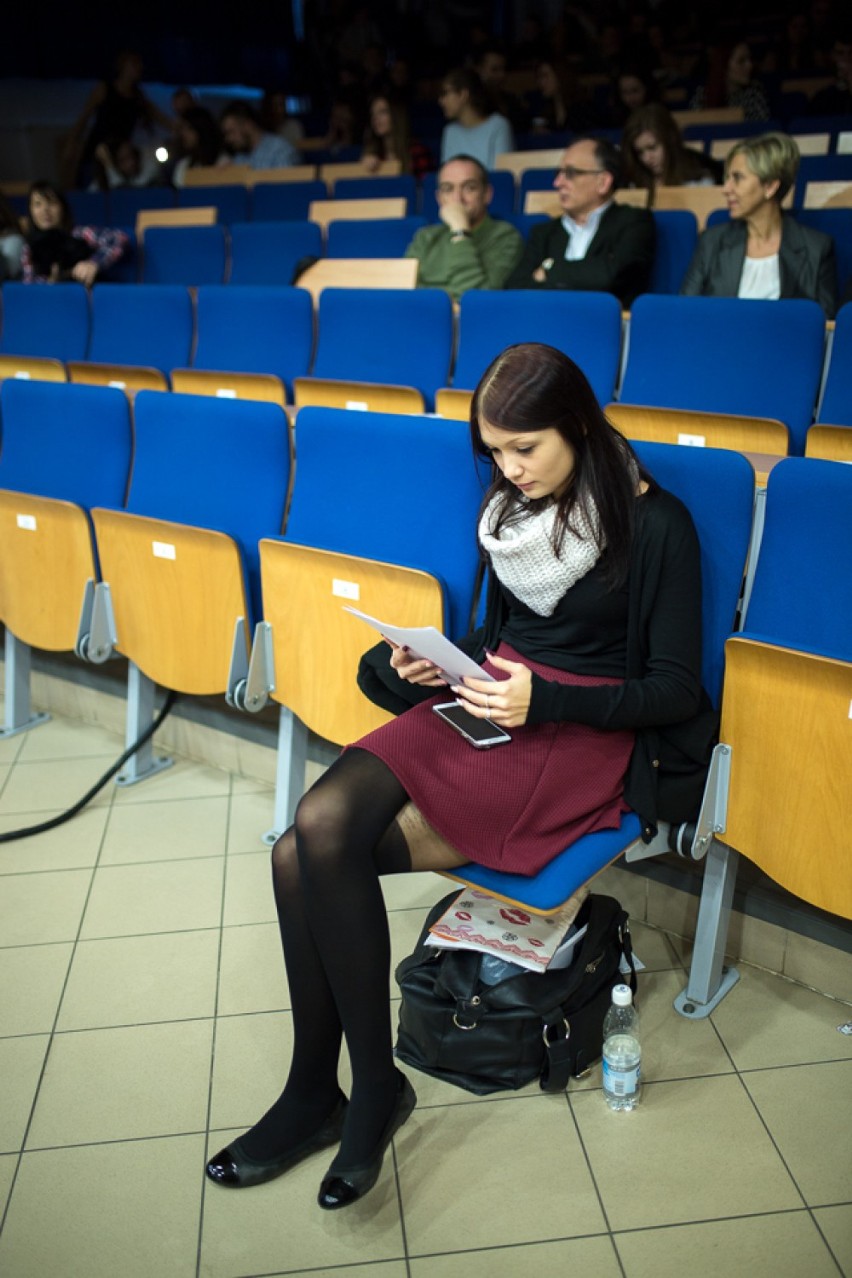 Tarnów. The Little Match Girl" świąteczne przedstawienie studentów PWSZ [ZDJĘCIA]