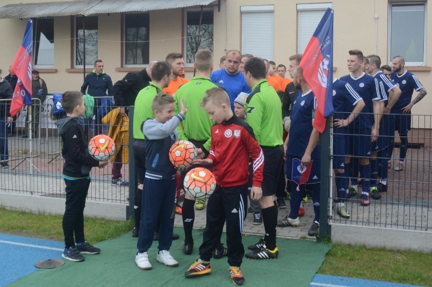 IV liga Grupa Lubuska w piłce nożnej ZAP Syrena Zbąszynek -  Czarni Witnica 5:2 (3:0)