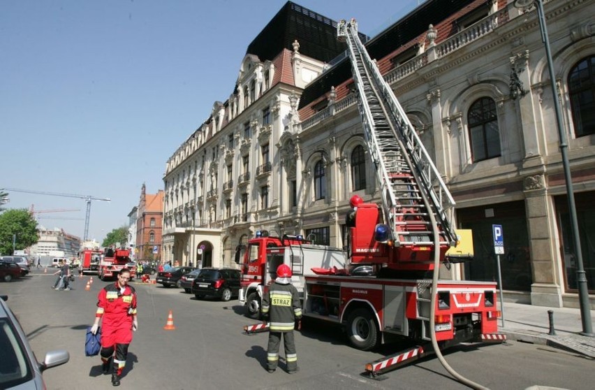 Wrocław: Pożar i niezadowoleni kibice w hotelu Monopol (ZDJĘCIA)