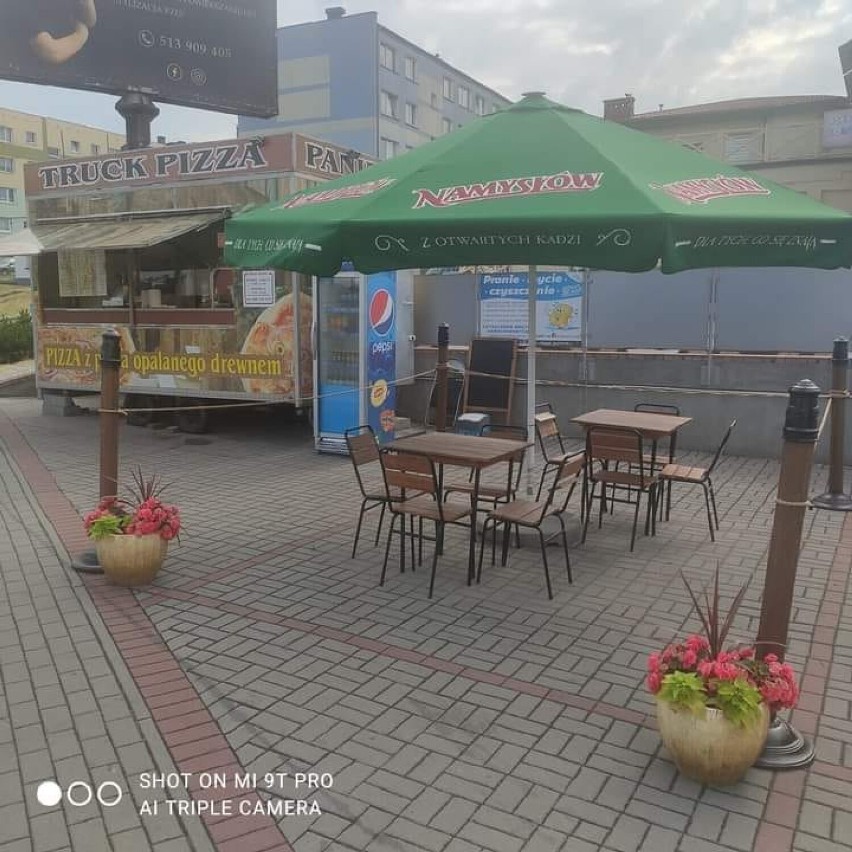 Napisał post o upadającym food trucku w Pleszewie....