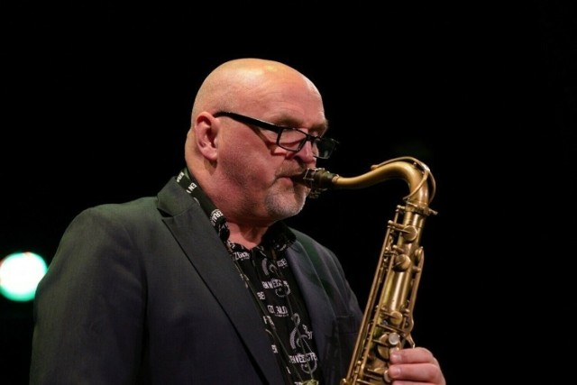 Adam Wendt został wyróżniony za działalność kulturalną i pedagogiczną w zakresie propagowania muzyki jazzowej. To saksofonista, kompozytor, aranżer oraz pedagog.