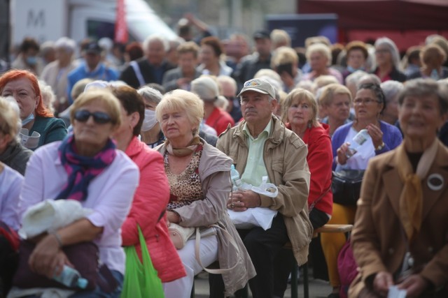 Zobacz kolejne zdjęcia/plansze. Przesuwaj zdjęcia w prawo - naciśnij strzałkę lub przycisk NASTĘPNE