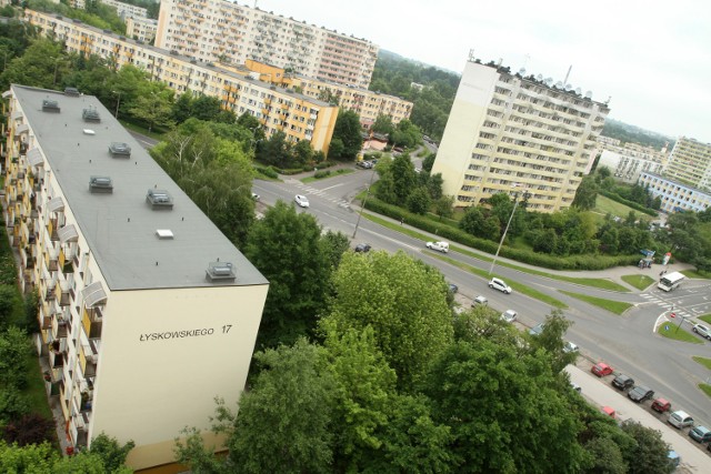 Wydział Ewidencji Ludności w Toruniu przedstawił najnowsze dane dotyczące liczby osób zamieszkujących poszczególne osiedla miasta. Sprawdźcie jak duże są wasze osiedla! Ile osób żyje m.in. na Skarpie, w Czerniewicach i Grębocinie? >>>KLIKNIJ W GALERIE>>>