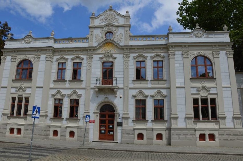 Biblioteka w Żarach będzie otwarta dopiero po konsultacjach...