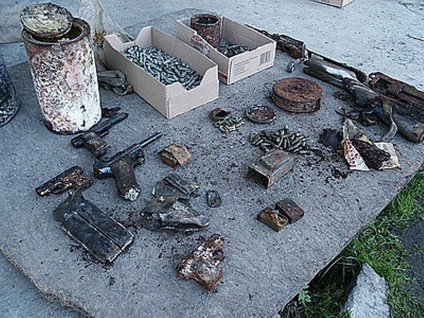 KRÓTKO: Pistolety z czasów II wojny były schowane w rurze