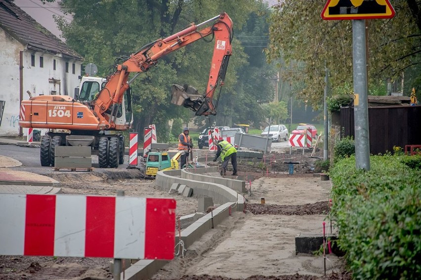 Powstaje droga do przystanku kolejowego "Wałbrzych Centrum" (ZDJĘCIA)