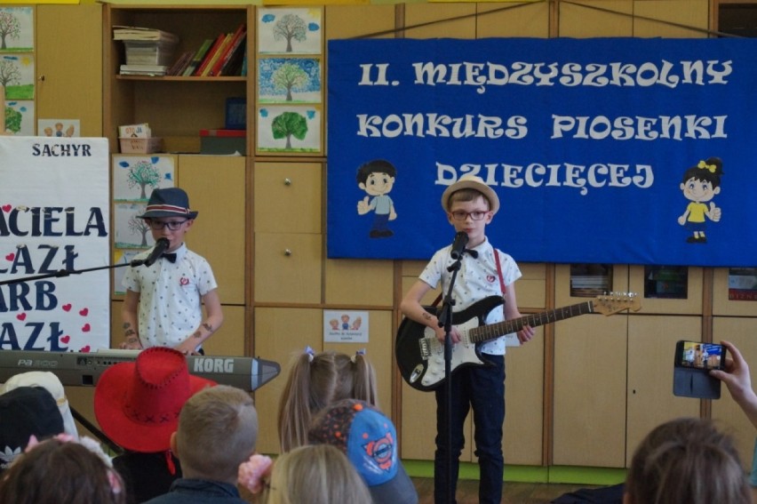 Bardzo udany II Międzyszkolny Konkurs Piosenki Dziecięcej w Smolicach [ZDJĘCIA]